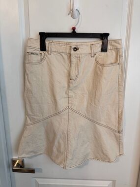 DKNY Cream A-Line Denim Skirt with Flared Hem